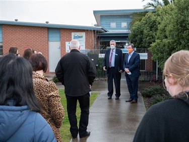 Frank McGuireMP Taylors Gully Lighting 9